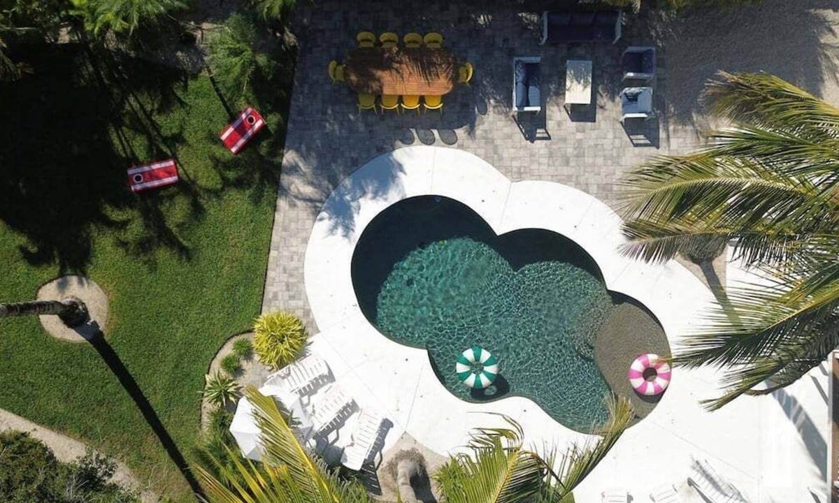 Siesta Key House | Large Home, Private Pool, Arcade Lounge and Beach