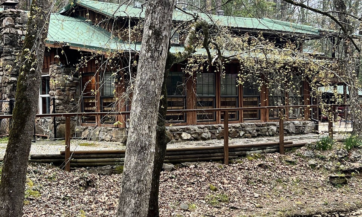 Mount Ida House | Large Private Home on Lake Ouachita! Beautiful creek running into the lake.