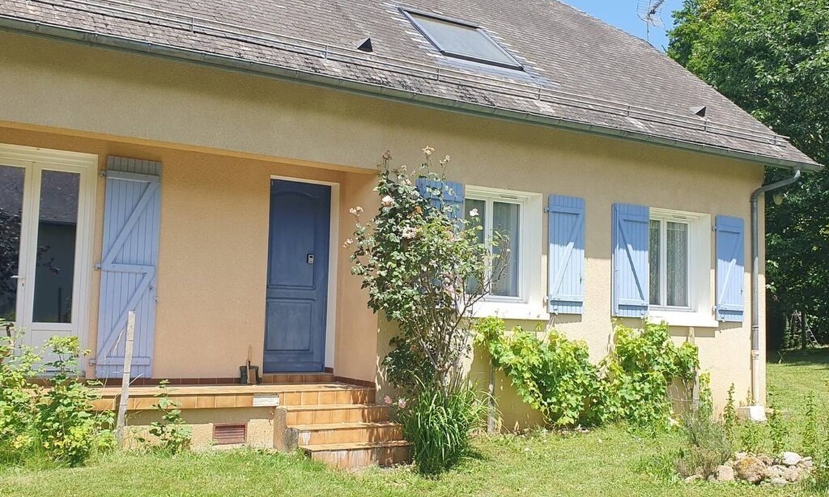 Gerde House | Large, quiet 7-bedroom house close to the center of Bagnères and the mountains