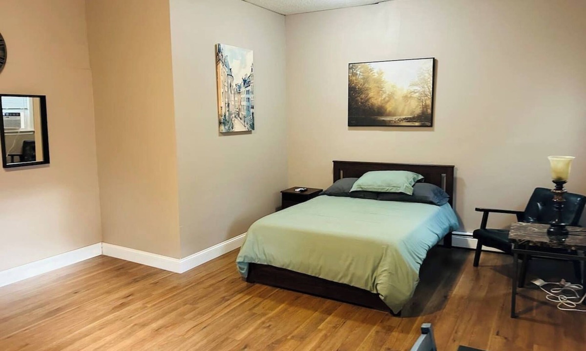 Providence Apartment | Large room with private bathroom near Whole Foods
