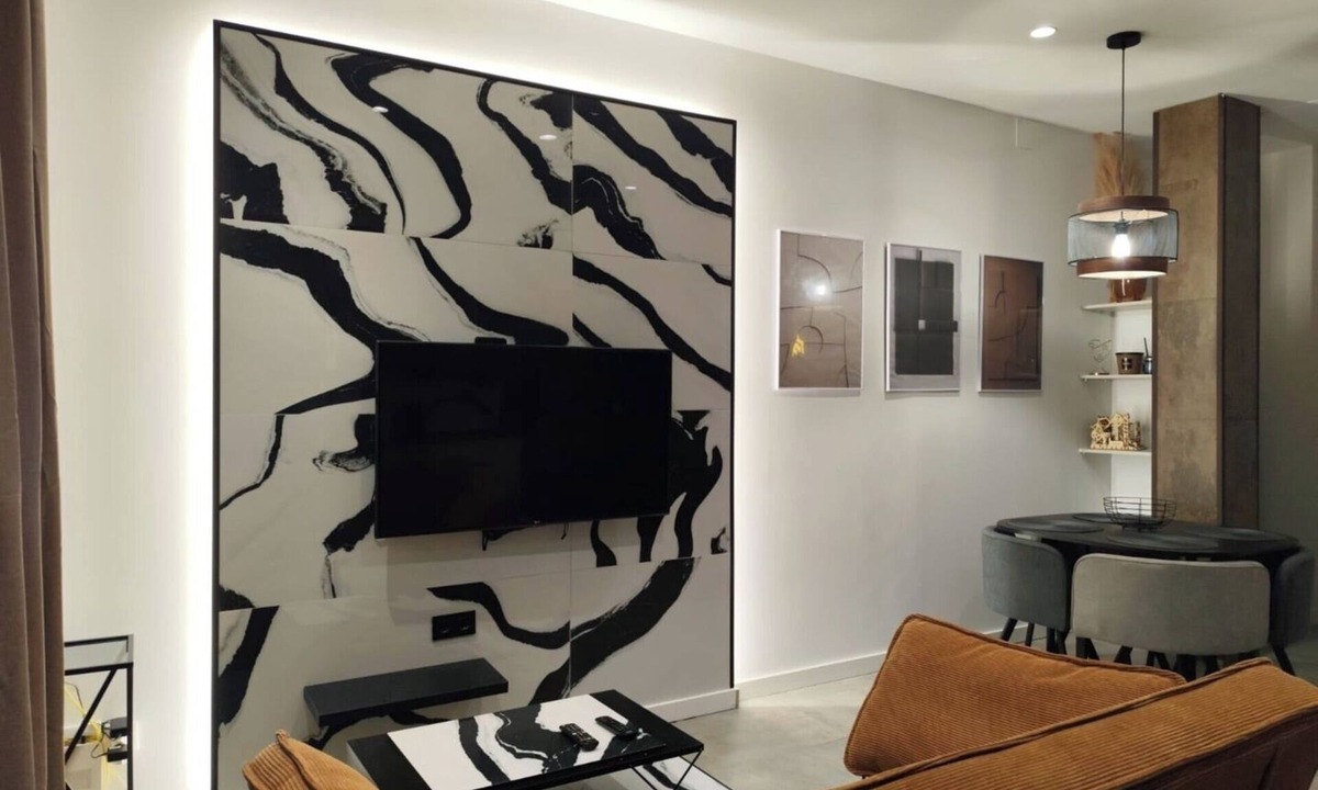 Camins al Grau Apartment | Large Studio in Valencia