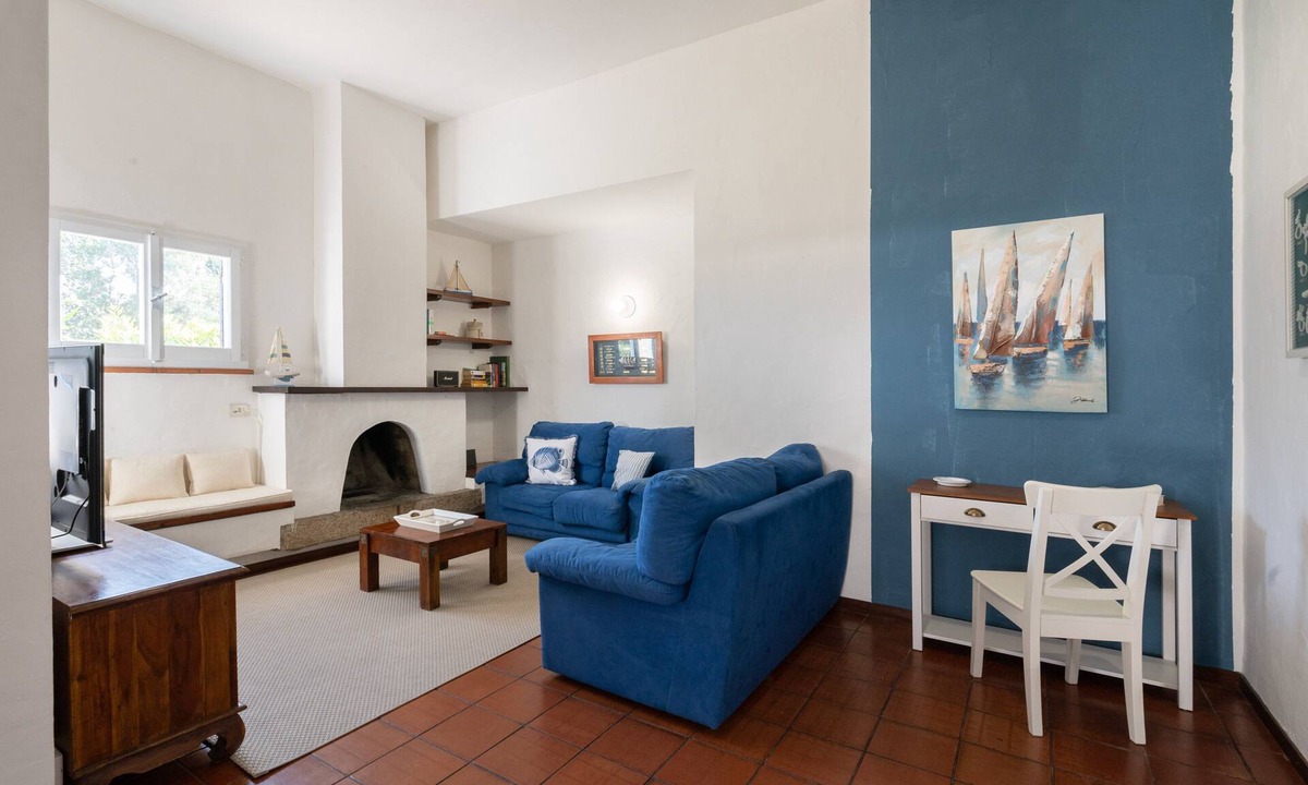 Geremeas Villa | Large Villa just steps from the Private Beach