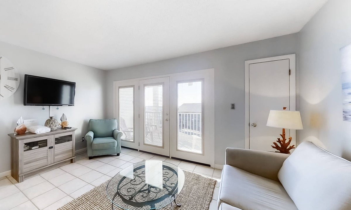 Miramar Beach Condo | Large waterfront cottage, Private pool, Close to entertainment