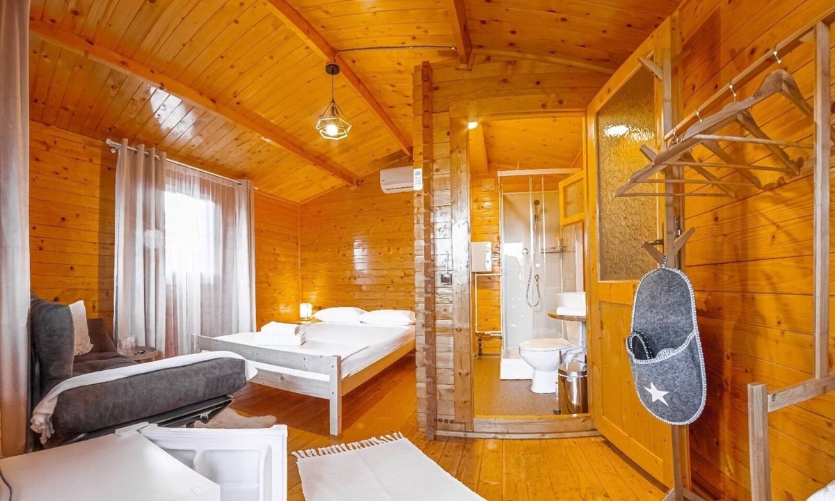 Novaci Cottage | Lark Nest