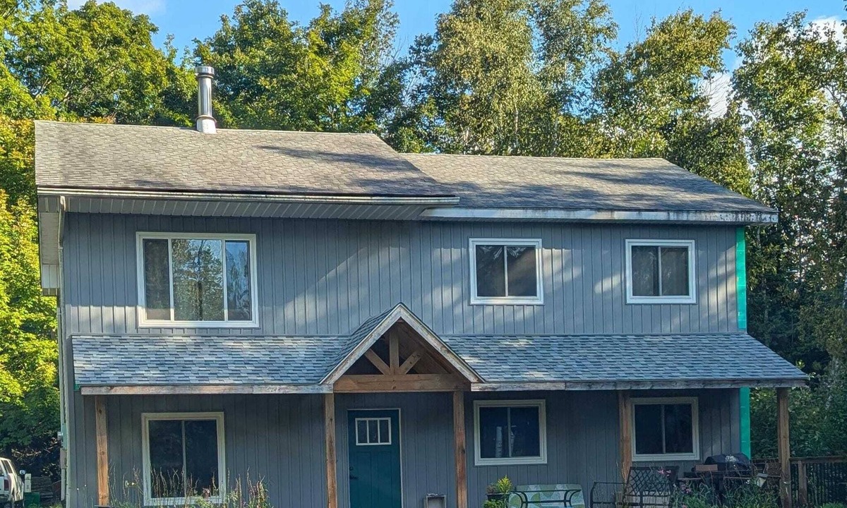 South Bruce Peninsula House | Larkwhistle | SAUNA | CHICKENS | Near BEACHES