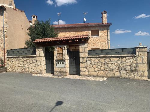 Santiuste de Pedraza House | Las Casonas de Chavida