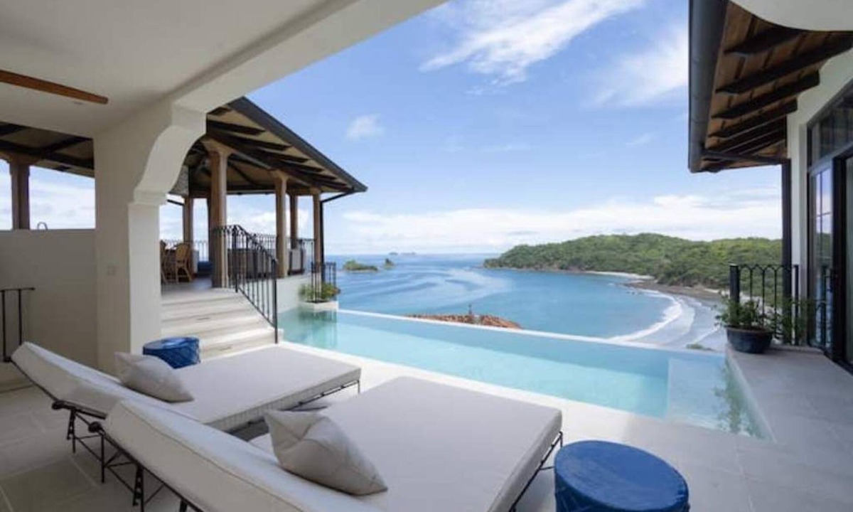 Las Catalinas House | Las Catalinas- Spectacular views- breakfast service, Casa Chameleon's neighbor