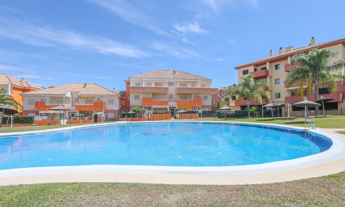 Islantilla House | LAS CUMBRES - Cosy flat with shared pool