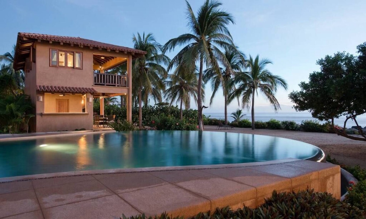 Troncones Villa | Las Rubias – Luxury Beachfront Villa