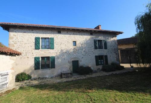 Eyjeaux House | Lathière