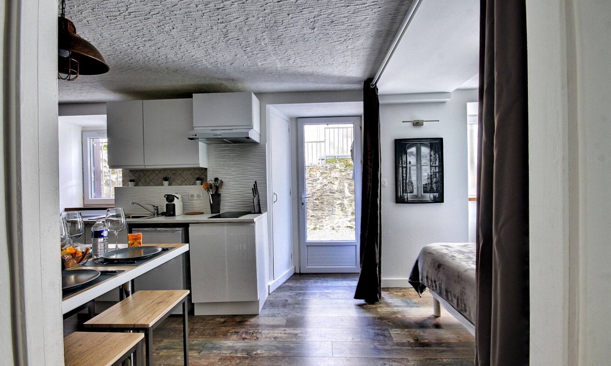 Mauriac Apartment | LAUNCH OFFER TERRACE NETFLIX