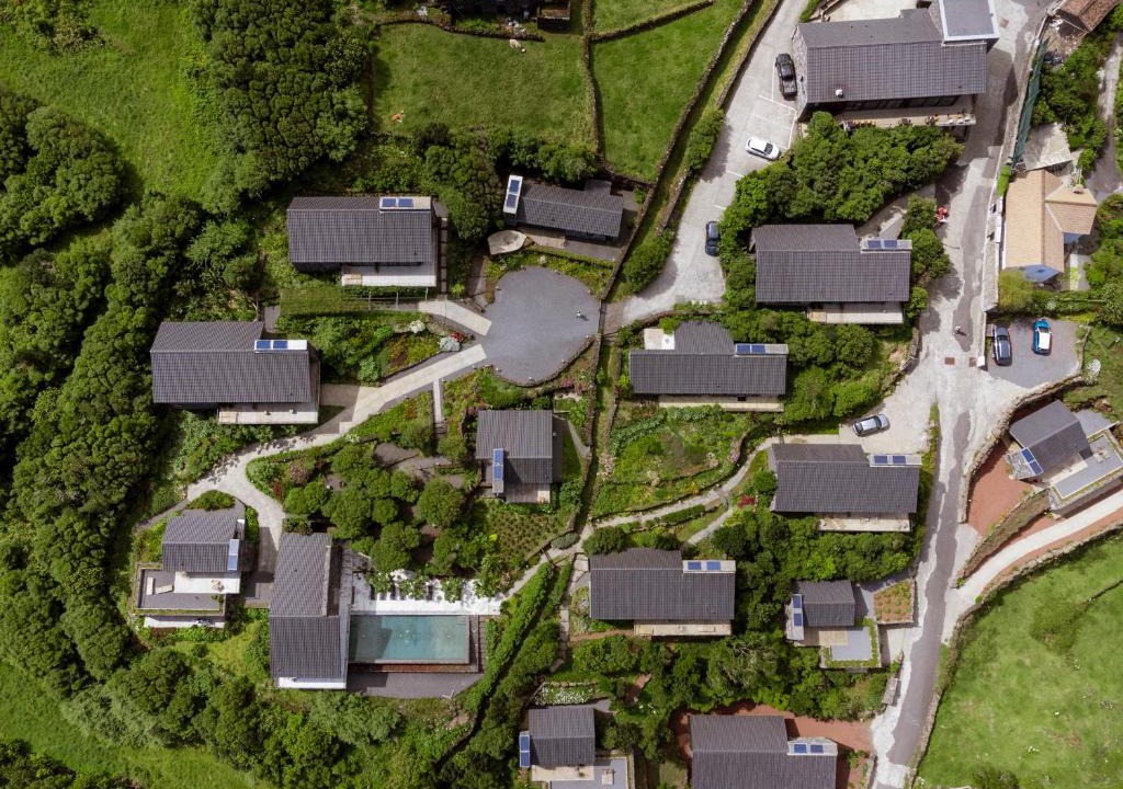 Sao Roque do Pico Villa | Lava Homes