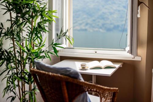 Oria Apartment | Lavanda Lake View Studio