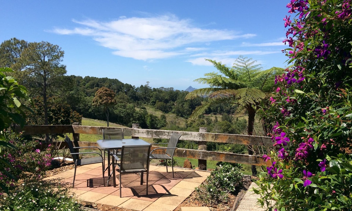 Wootha House | Lavender House Maleny