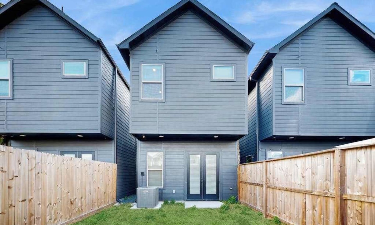 Spring Branch Central House | Laverne Hideaway | Two-Story Modern Home