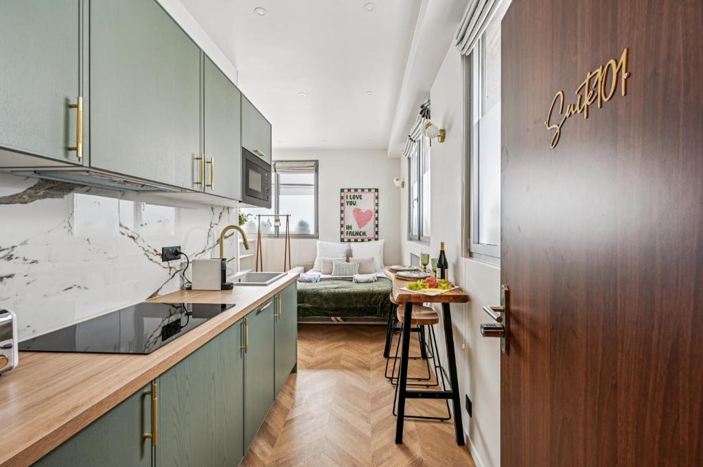 Saint-Thomas-d'Aquin Apartment | Lavie Maison Studio AC & Hot Tub
