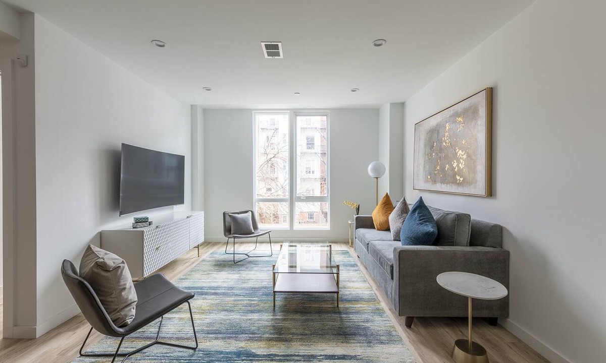 Hoboken Apartment | Lavish 3BR Retreat w Private Rooftop Deck Near NYC