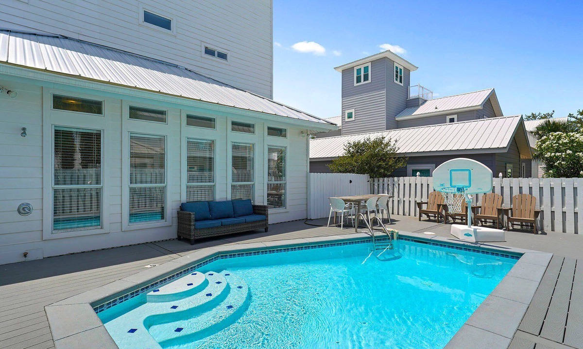 Crystal Shores House | Lazy Bones - Vacation Home Near the Beach with Private Pool & Golf Cart