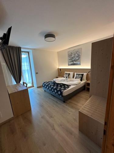 Cavedago House | LE 4 STAGIONI