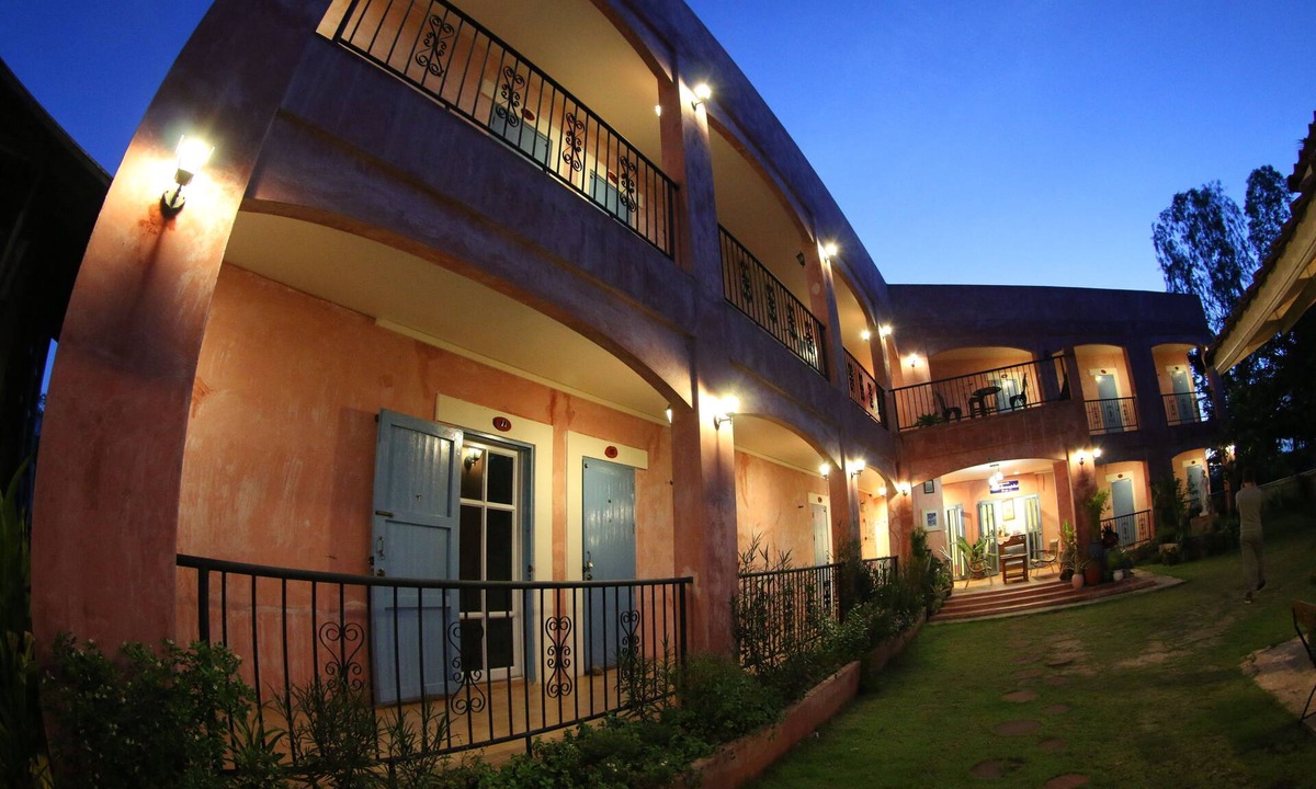 Tha Li Hotel | Le Bar Tarry Hotel
