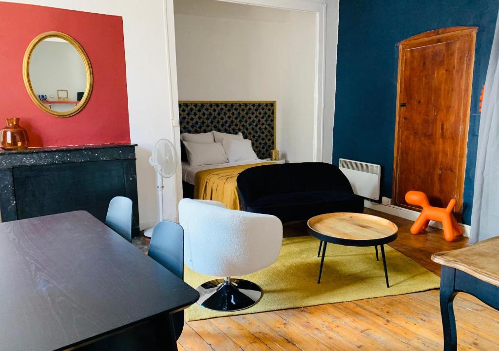 Secteur 2 Apartment | Le BARNAVE