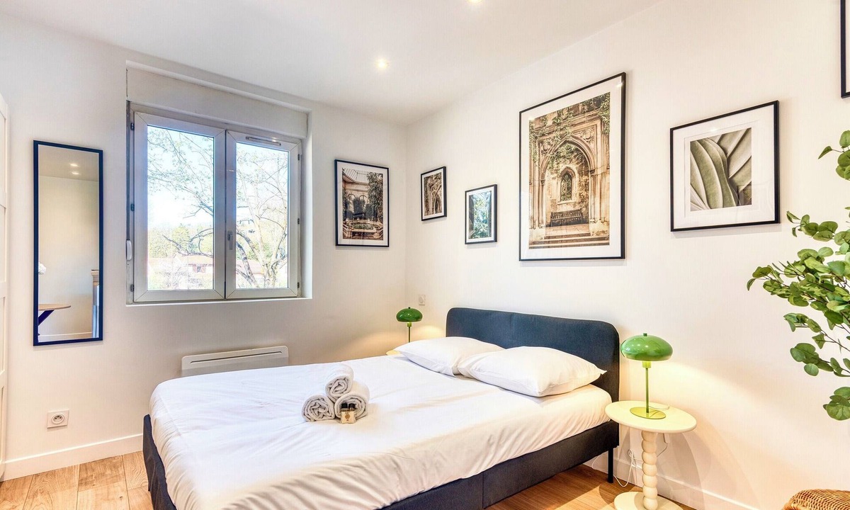 Bussiere - Cadiere Apartment | Le Basalte - Lumineux studio - parking privé - wifi - proche métro B