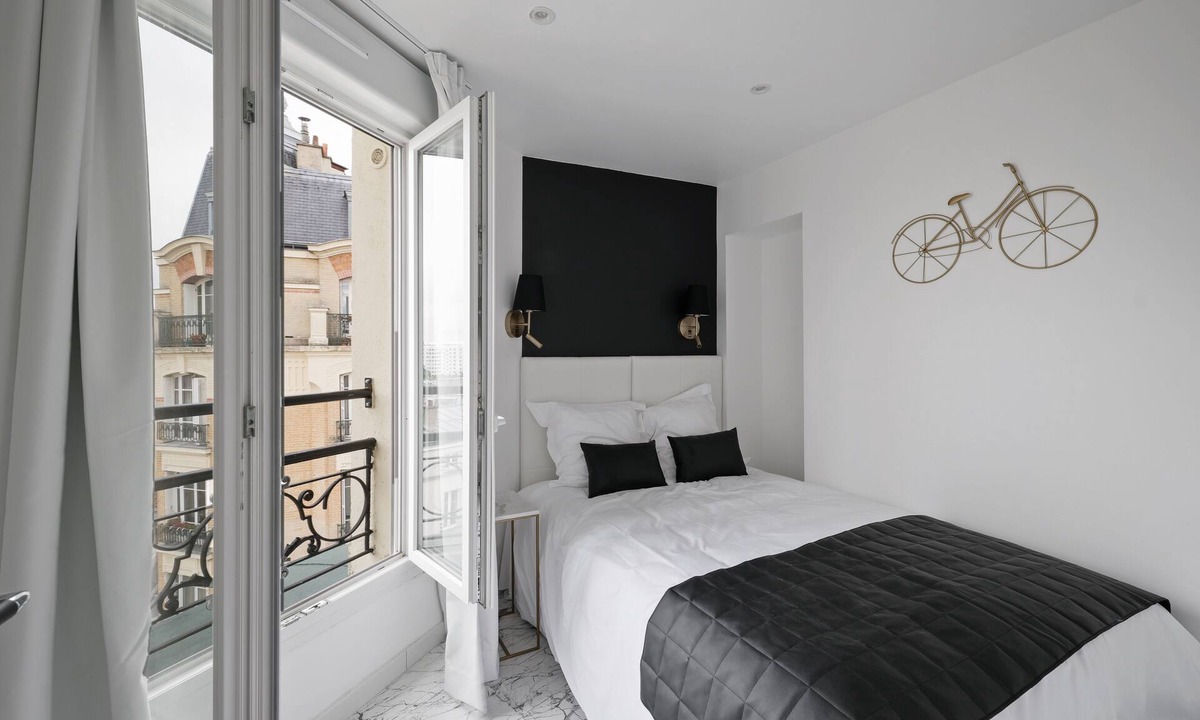 Pere Lachaise Apartment | Le Bellevue