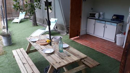 Saint-Victor-de-Malcap Other | Le Bivouac est prêt !