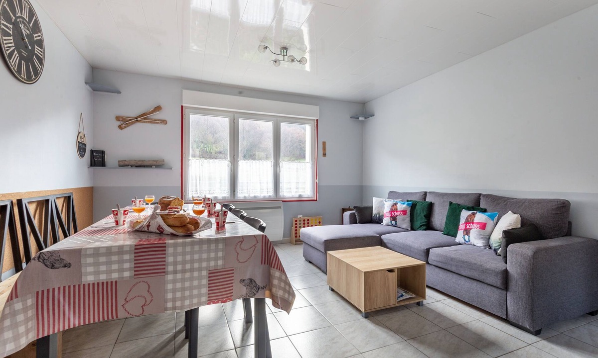 Cornimont Apartment | Le Célesthémy - Four Bedroom Apartment, Sleeps 8
