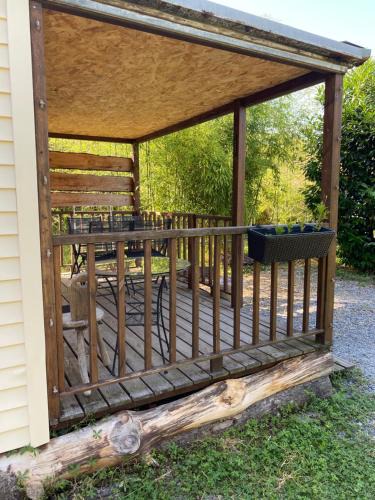 Paray-le-Fresil House | Le Cabanon de la Grenouille