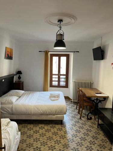 Genolhac Bed & Breakfast | Le Café du Commerce
