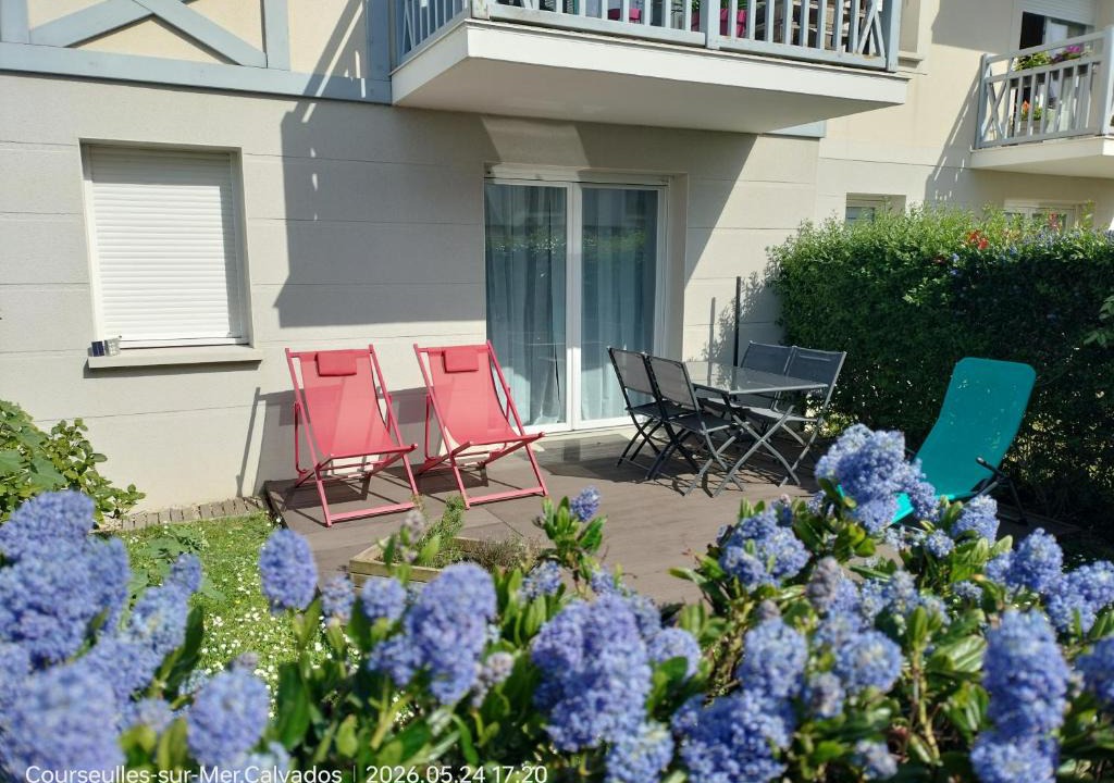Courseulles-sur-Mer Apartment | Le Calme Marin avec jardin à 150m de la plage