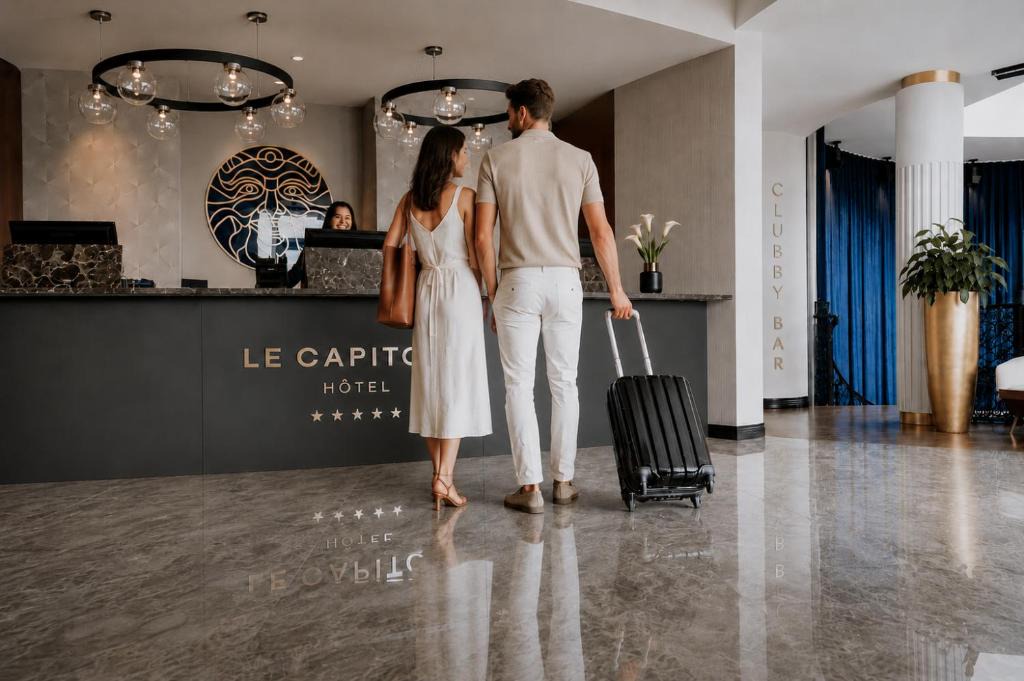 Vieux-Quebec-Cap-Blanc-colline Parlementaire Hotel | Le Capitole Hotel