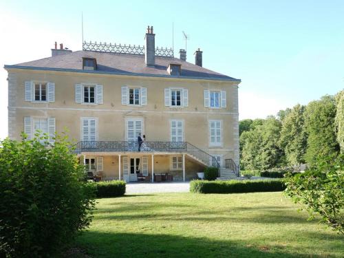 Crespy-le-Neuf Bed & Breakfast | Le château de crespy