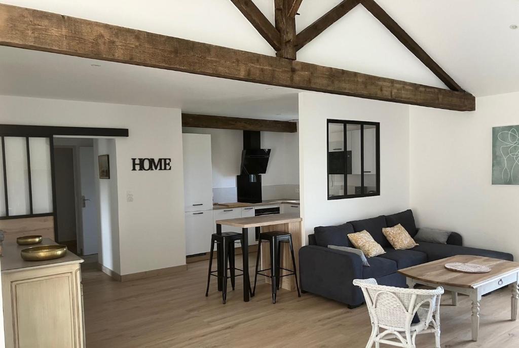 Saint-Sulpice-de-Cognac House | Le Chai des Annereaux