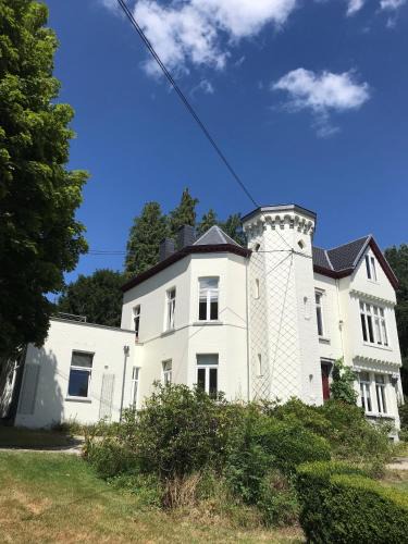 Verviers Bed & Breakfast | Le Chateau Blanc