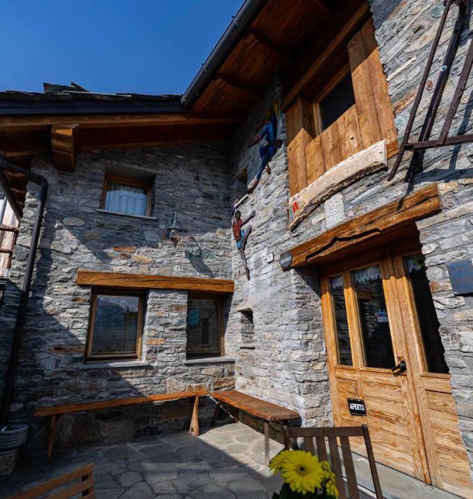 Hone Hotel | Le Chemin de La Luge