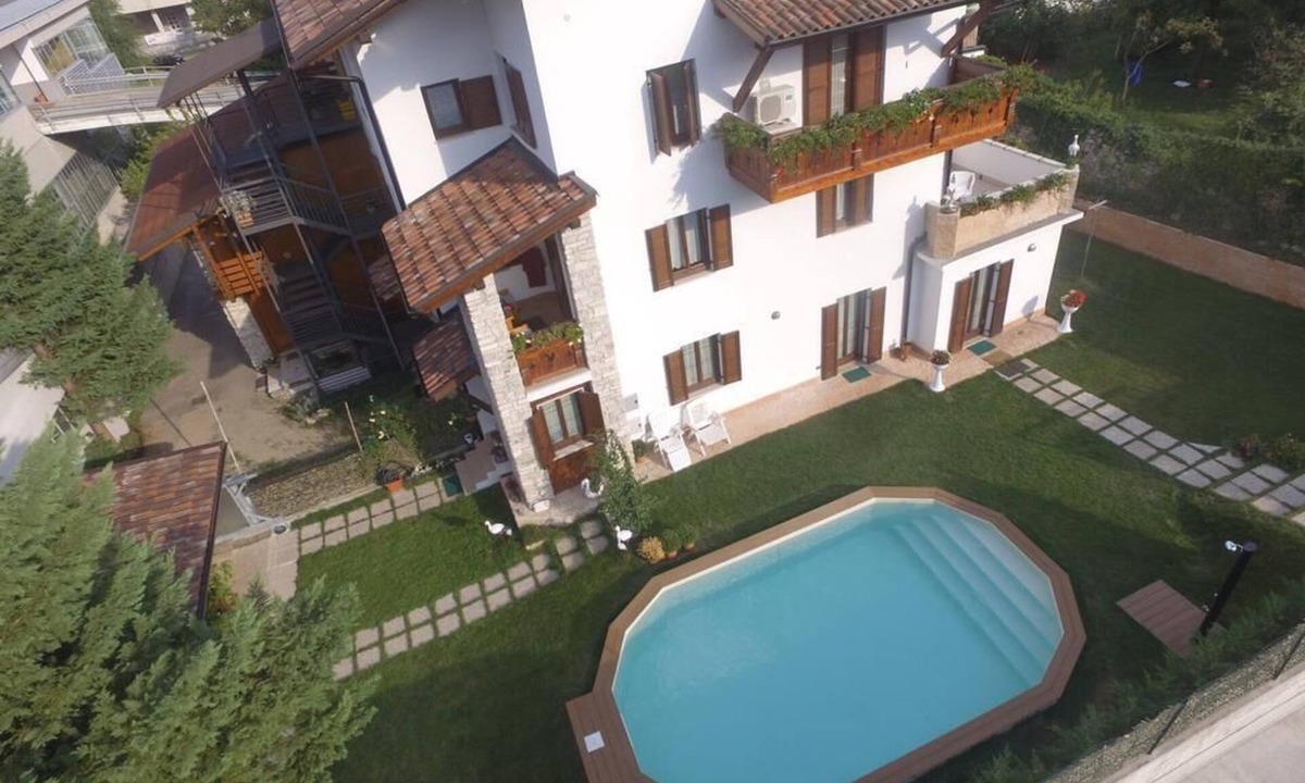 Rovereto Bed & Breakfast | Le Cicogne