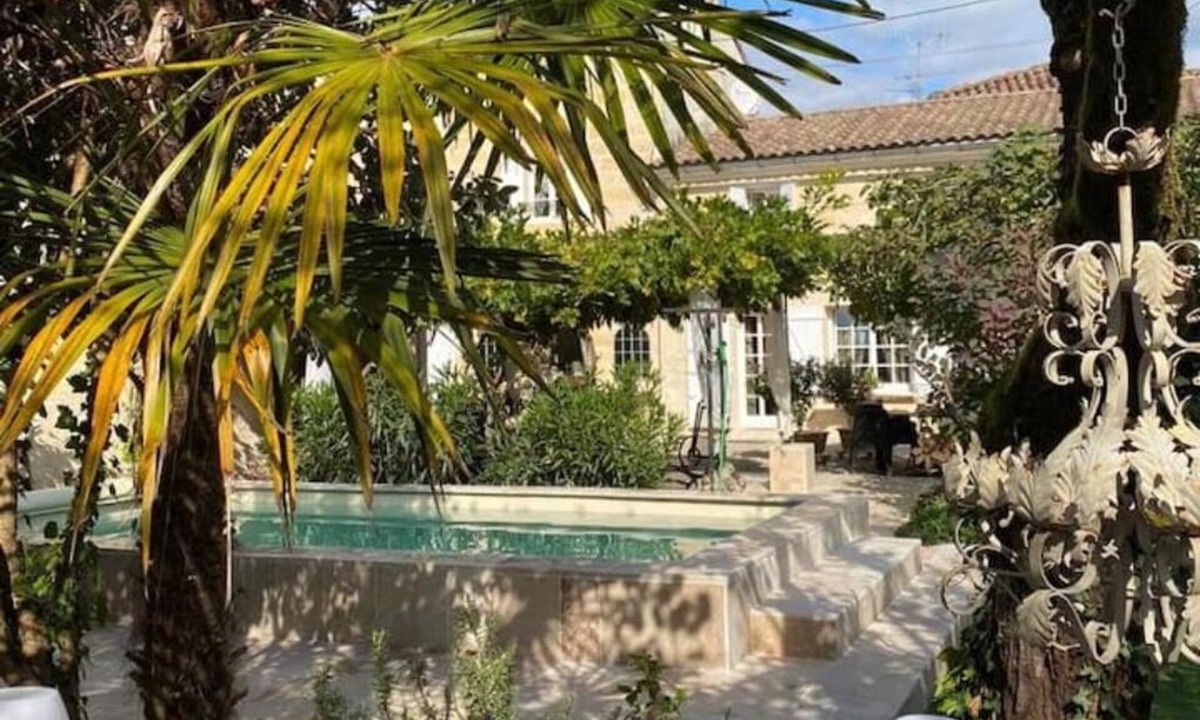 Vignonet House | "Le clos d'Emilion" Charming renovated gîte near Saint Emilion
