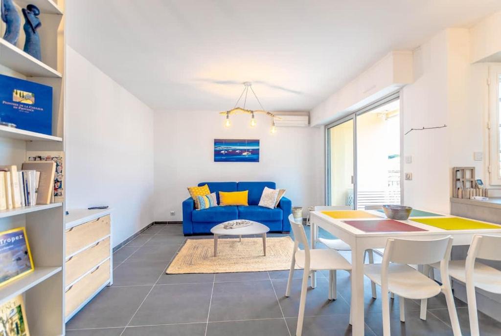 Saint-Tropez Apartment | Le Clos l Pool & Balcony l Shellter Rentals