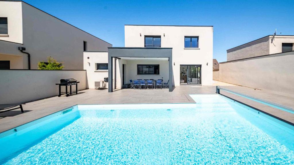 Perrigny-les-Dijon Apartment | Le Clos Perrigny - Route des Vins - Piscine