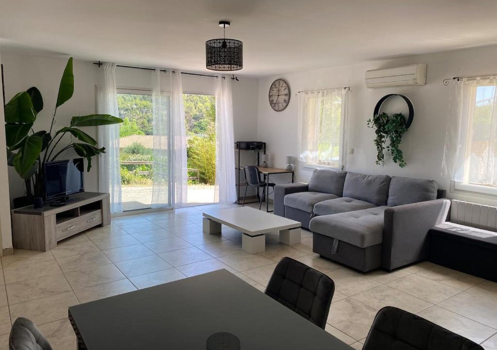 Cessenon-sur-Orb Apartment | Le Cocon de Réals