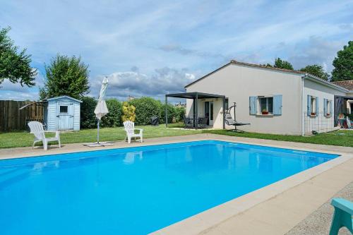 Saint-Ciers-du-Taillon House | Le Cocon Taillonais avec piscine