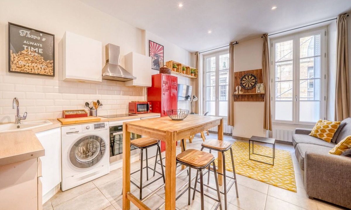 Hotel de Ville - Quinconces Apartment | Le Cocoon 29 - Quartier Saint Pierre pour 3