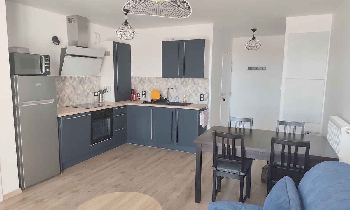 Aytre Apartment | Le commandant Lisiack