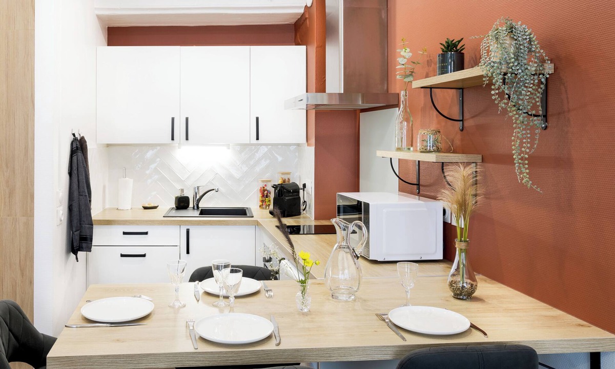 Provins Apartment | Le Constantin Charm & Comfort in the City Center