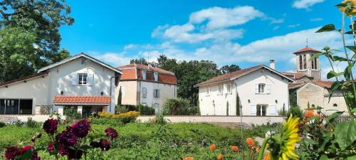 Chambeon Bed & Breakfast | LE COTTAGE DU PARC