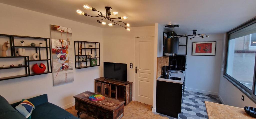 Angers Apartment | Le Créatif - Hyper Centre - AirbookingAngers