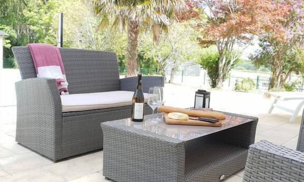 Saint-Palais-de-Negrignac Hotel | Le Domaine Du Haut Preau