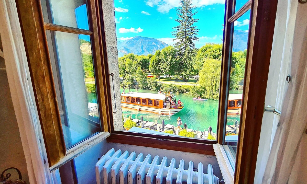 Chanaz House | Le Doux Nid